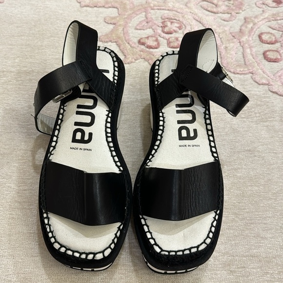 NWOT KANNA CIBELE SANDAL IN BLACK 8 ( 38) - Picture 6 of 17